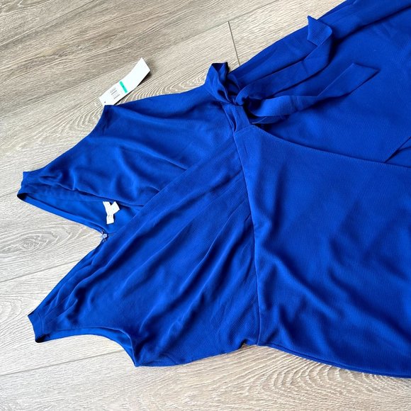 NWT London Style Collection Azure Blue Wrapover Jumpsuit Size 16 - Picture 3 of 8